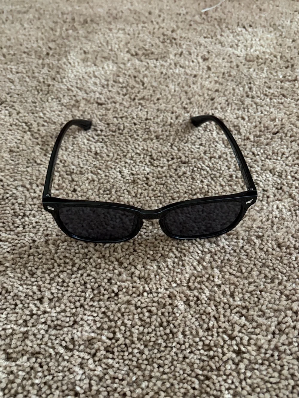 N/A three pairs